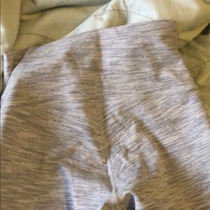 Space gray hr lululemon crops